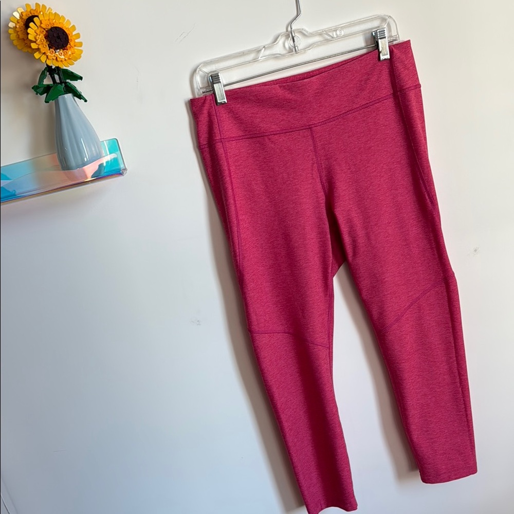 Pink Outdoor Voices legging Capri